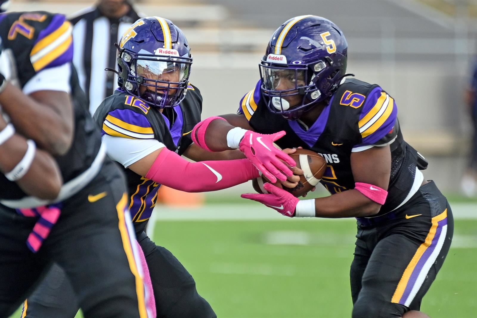 Jersey Village seniors Quinton Jones, right, and Adam Tran were both named to the All-District 17-6A football team.